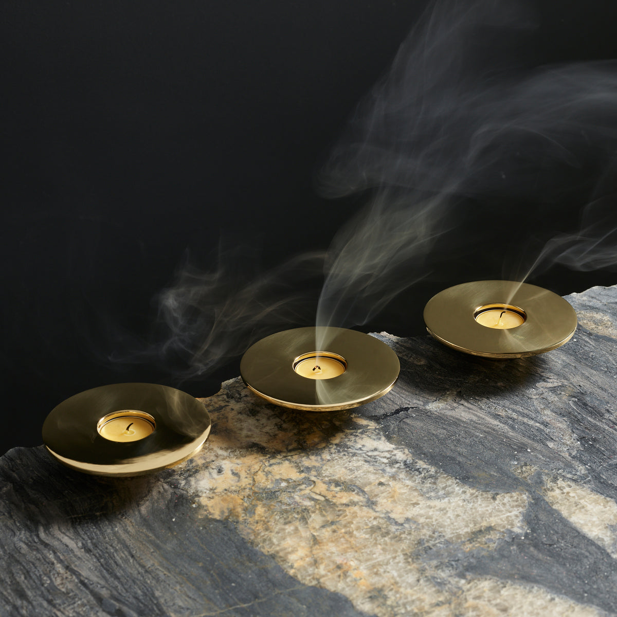 ECLIPSE brass candle holder